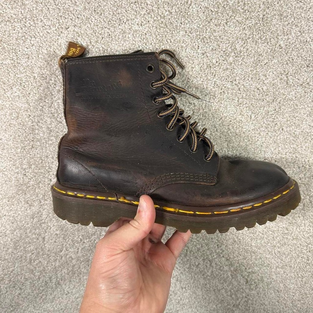 Men's Dr. Martens 1460 brown leather combat boots bouncing soles